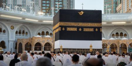 السعودية تتيح التقديم المباشر على تأشيرة العمرة من خارج المملكة دون وسيط