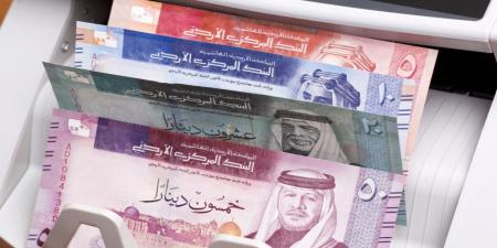 الحكومة تطفئ ديونا بقيمة 2 مليار دينار خلال النصف الأول من العام الحالي 