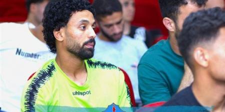 رئيس بترول أسيوط يجتمع مع اللاعبين ويؤكد ثقته في تحقيق الفوز بالدوري