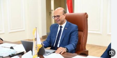 جامعة أسيوط تعلن مواعيد الكشف الطبي