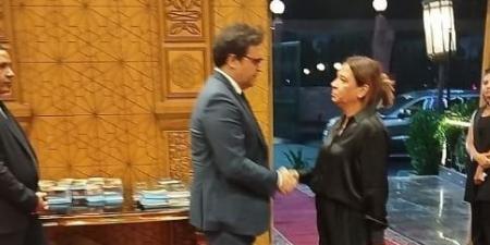 وزير الثقافة يقدم واجب العزاء في يحيى عزمي