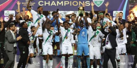 الأهلي يقهر «نصر رونالدو» ويتوج بكأس السوبر السعودي