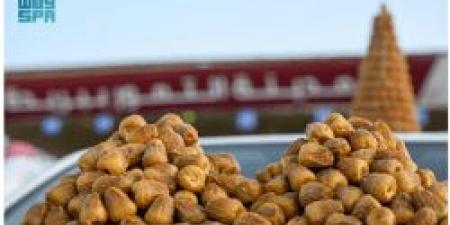 "كرنفال" بريدة للتمور مقصد آلاف الزوار للسياحة والتسوق