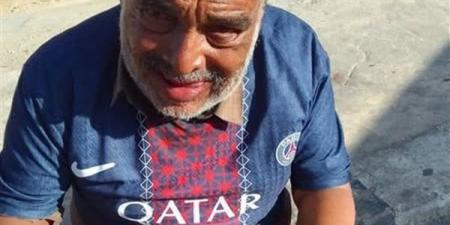 الدكتور أحمد شوقي عبد الحكيم.. ابن مبدع “شفيقة ومتولي” يعيش بين الكتب واللوحات بلا ثلاجة ولا مروحة