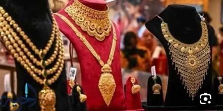 سوق الذهب الإماراتي يتسم بالهدوء مع استقرار الأسعار منتصف اليوم
