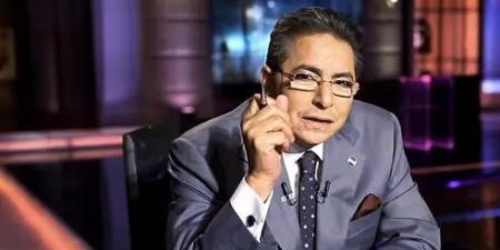 تعود مصر خلال أيام ولم تسيء للأطباء المصريين.. محمود سعد يكشف التطورات الأخيرة لحالة أنغام
