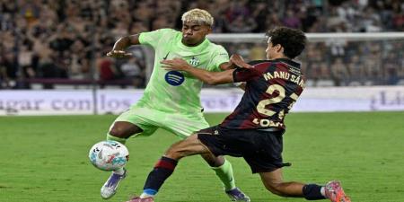 هدف عكسي متأخر يقود برشلونة لانتصار صعب 3-2 على ليفانتي بالدوري الإسباني