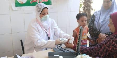 الكشف على 665 بقافلة الفالوجا مركز بدر بالبحيرة
