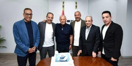 اتحاد الكرة يحتفل بفوز أحمد دياب في مجلس الشيوخ