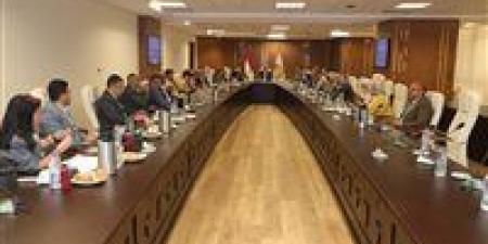 وزير العمل يترأس اجتماع المجلس الأعلى للتشاور الاجتماعي لمناقشة القرارات التنفيذية لقانون العمل الجديد