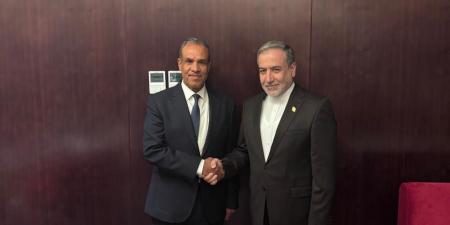 وزير الخارجية لـ نظيره الإيراني: يجب وقف التدخلات الخارجية في الشأن اللبناني واحترام سيادتها