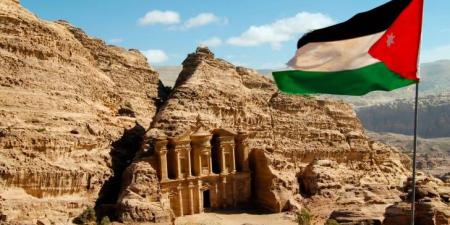 العين الهندي يدعو دولًا إلى إزالة "عبارة السفر بحذر" إلى الأردن والتي أثرت على الحركة السياحية