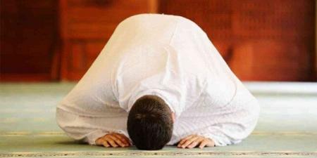 موعد أذان العشاء.. مواقيت الصلاة غدا الثلاثاء 26 أغسطس 2025