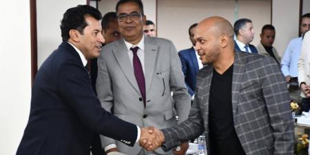 وزير الرياضة: الوزارة تدعم الأندية فنياً واستشارياً لضمان التطبيق السليم للقانون المعدل