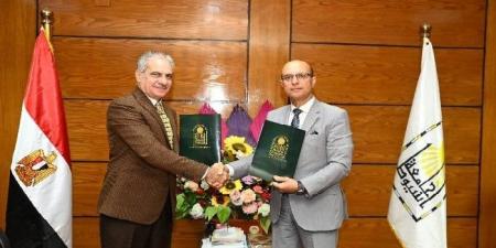 "جسر أكاديمي" بين جامعتي أسوان وأسيوط لتعزيز الدراسات العليا