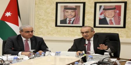 وزارة الأشغال تدرس حاليا 57 مشروعًا في القطاع الصحي