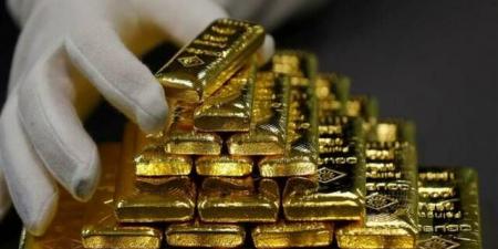 استقرار أسعار الذهب عالميًا عند تسوية تعاملات الاثنين مع ارتفاع الدولار
