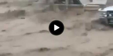 وفاة مواطن وفقدان ابنته وخسائر مادية كبيرة بسبب السيول في تعز