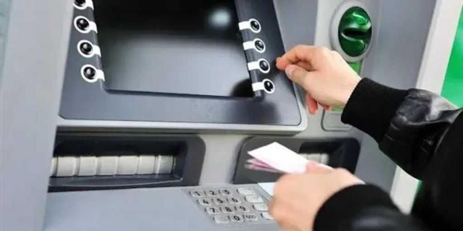 هل يمكنك إيداع أموالك في حساب التوفير 24/7؟.. اكتشف السر وراء ماكينات الصراف الآلي الذكية