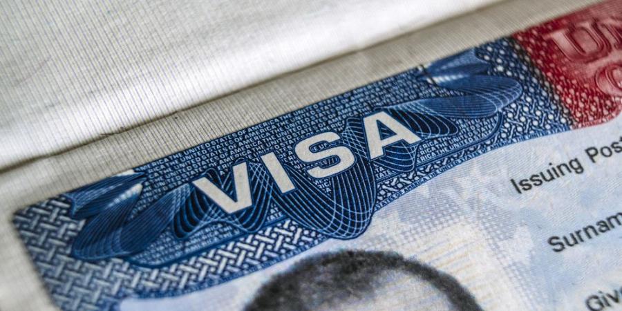 الولايات المتحدة ستدقق في طلبات الهجرة لرصد السلوك "المعادي" لها