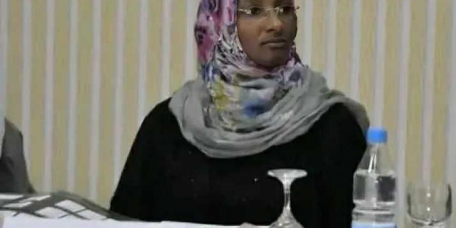 ”الحوثيون يسمحون بلقاء ناشطة مع عائلتها.. لكن بشروط قاسية..ماذا جرى في الزيارة”