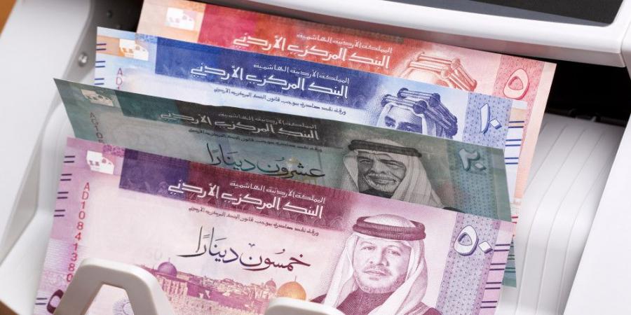 الحكومة تطفئ ديونا بقيمة 2 مليار دينار خلال النصف الأول من العام الحالي 