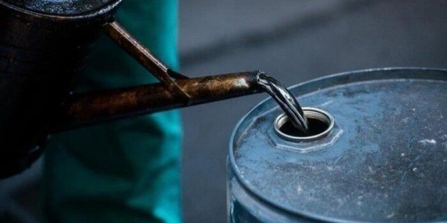تداولات متقلبة للنفط.. مكاسب محدودة وسط توقعات بفرض ترامب رسوم إضافية على الهند
