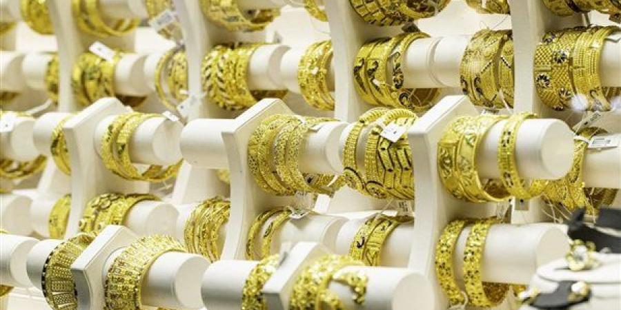 عيار 21 يسجل 4555 جنيهًا.. أسعار الذهب اليوم الجمعة في مصر