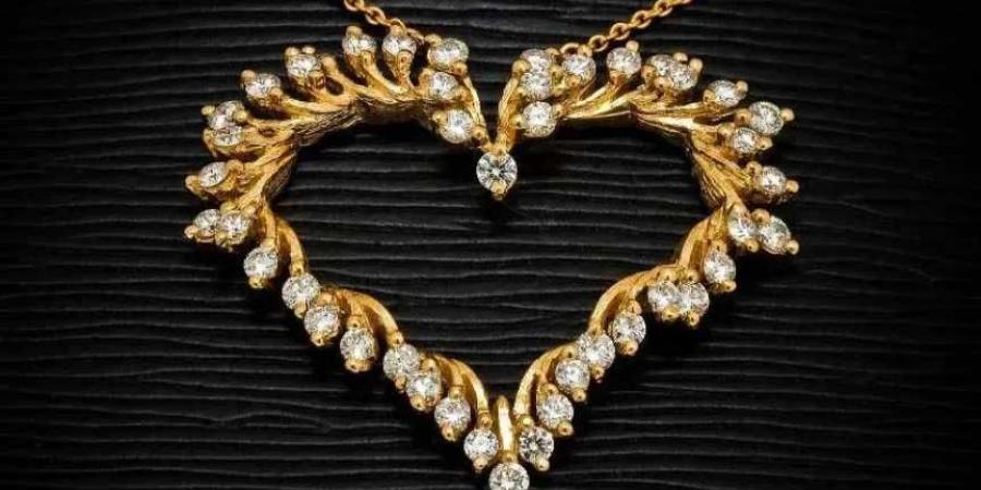 الذهب السعودي يواجه موجه انخفاض كبيرة .. أسعار الذهب في السعودية بداية تعاملات اليوم الجمعة 22 - 8 - 2025