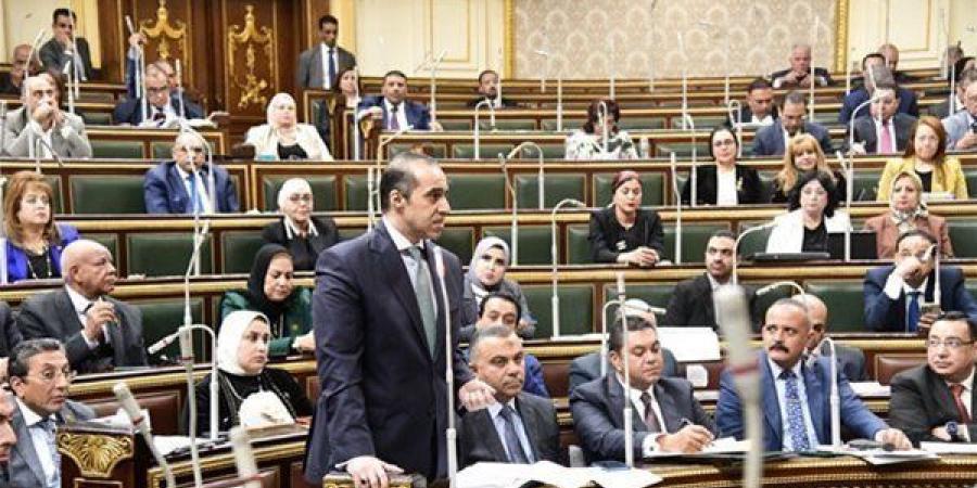 وزير الشؤون النيابية: قوانين الدورة التشريعية الأخيرة اكتسبت زخمًا جماهيريًا واسعًا بسبب مساسها المباشر بالمواطنين