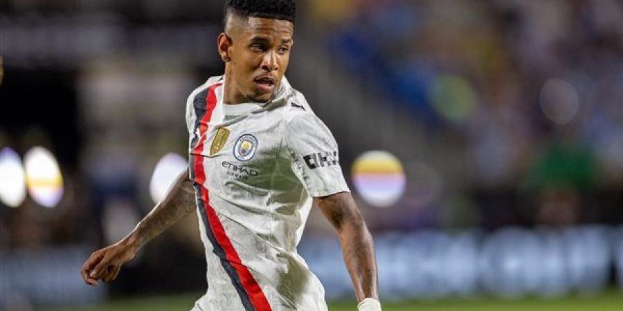 رغم تمسك مانشستر سيتي.. توتنهام يجهز عرضًا يتخطى 70 مليون يورو للتعاقد مع سافينيو