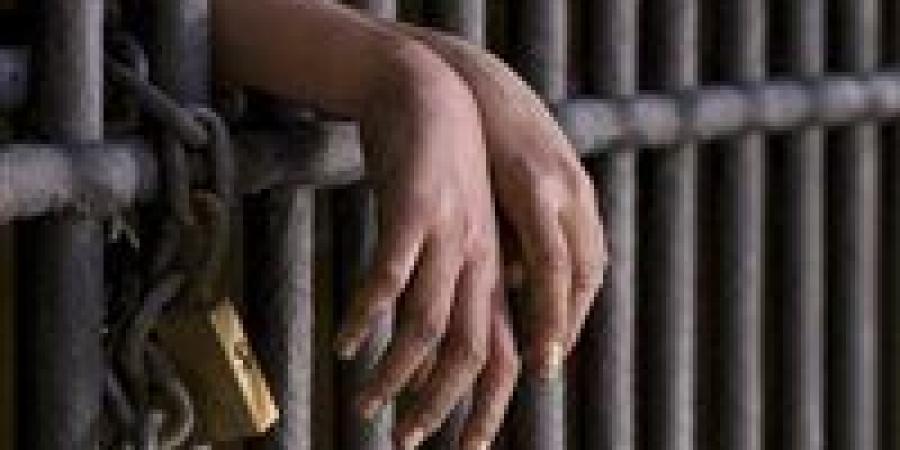 ضبط ورشة لتصنيع الأسلحة البيضاء بالقاهرة وحجز 196 قطعة معدة للترويج