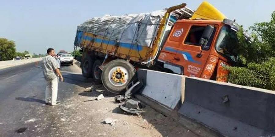 4 توفوا.. ننشر أسماء ضحايا حادث تصادم منفلوط في أسيوط