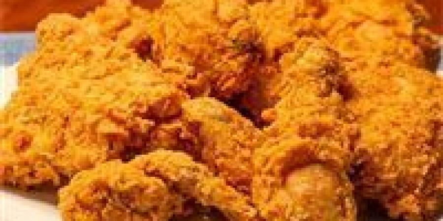 طريقة عمل دجاج كنتاكي في المنزل بمكونات بسيطة