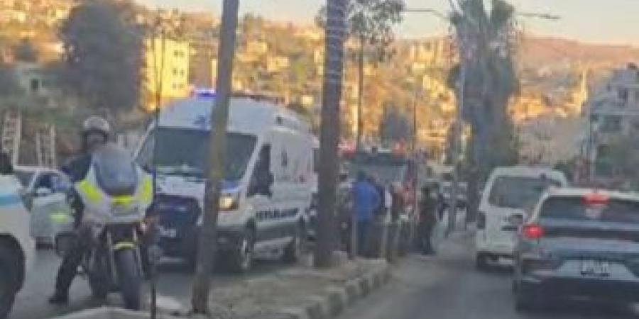 بالفيديو : إصابتان بحادث تصادم في عجلون