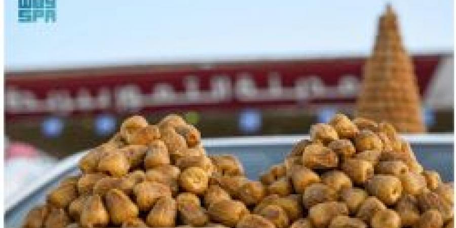 "كرنفال" بريدة للتمور مقصد آلاف الزوار للسياحة والتسوق