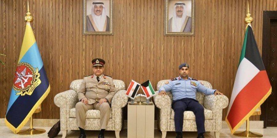 الكويت.. نائب رئيس الأركان العامة للجيش يبحث مع وفد عسكري مصري موضوعات مشتركة
