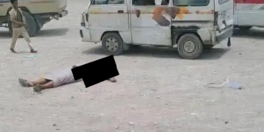 جريمة مروعة في وضح النهار.. سائق باص يقتل مواطنًا في مارب