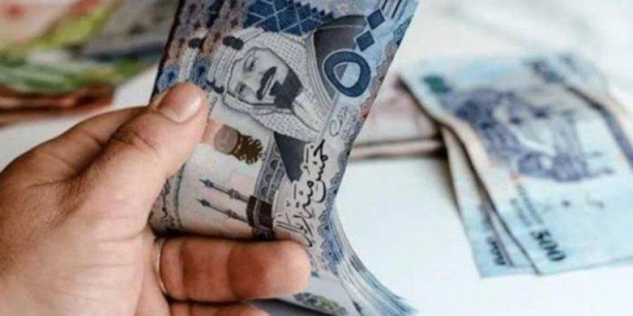 ارتفاع سعر الريال السعودي أمام الجنيه المصري منتصف تعاملات اليوم الإثنين 25 أغسطس 2025