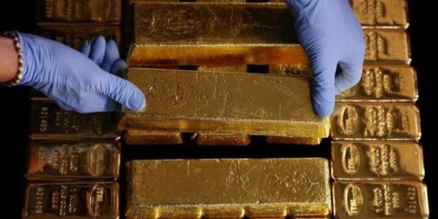 سعر الذهب اليوم.. المعدن النفيس يتراجع مع صعود الدولار وتوقعات خفض الفائدة