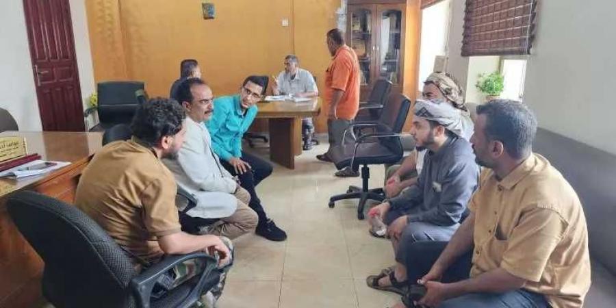 ”أهالي عدن يُطلقون معركة استعادة ساحل أبين.. وتوقيعات جماهيرية تهزّ السلطة: هل تعود الحياة للشاطئ المهجور؟”