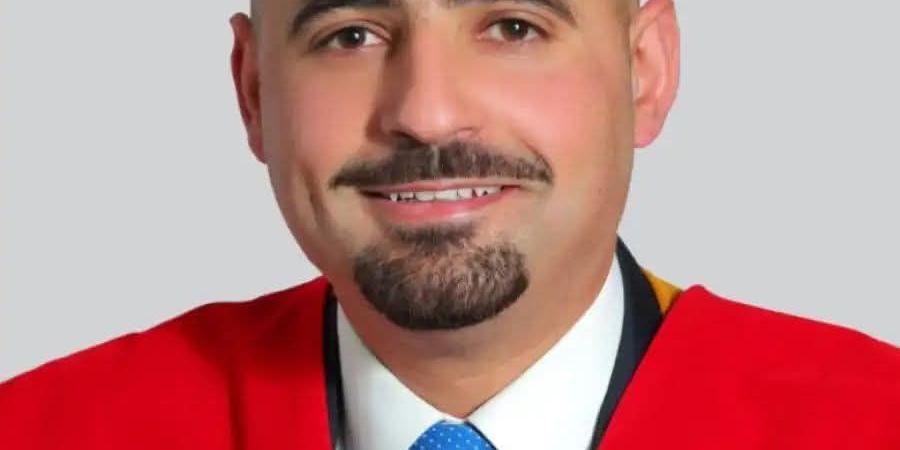 في مبادرةٍ إنسانيةٍ نبيلة .. معالي محمد ذنيبات يحتفل بزفاف نجله الدكتور معتصم بإطعام الأسر المحتاجة في الكرك