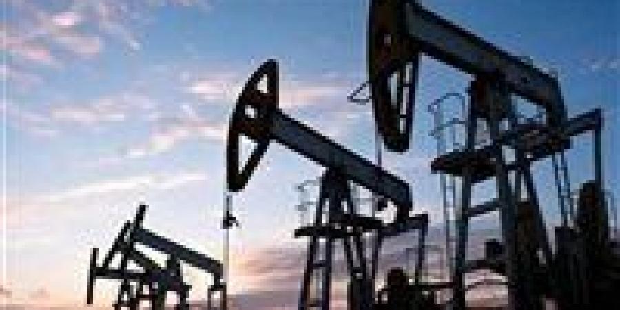 أسعار النفط ترتفع إلى 67.79 دولار لبرنت و63.75 دولار لغرب تكساس وسط توترات عالمية وقرارات أوبك+