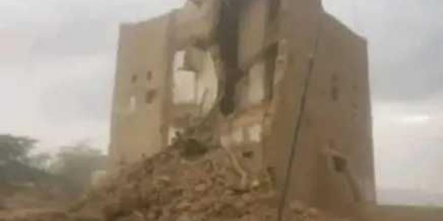 انهيار منزل طيني بسبب الأمطار في الجوف ونجاة أسرة كاملة من الحادث