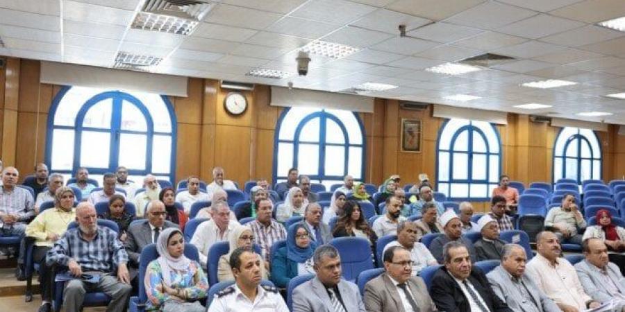 المنيا تستعد للعام الدراسي الجديد.. دخول 24 مدرسة الخدمة وتقليل كثافات الفصول